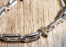 Load image into Gallery viewer, Stainless Steel Chain Bracelet 7.25&quot; with Snap Lock Clasp.