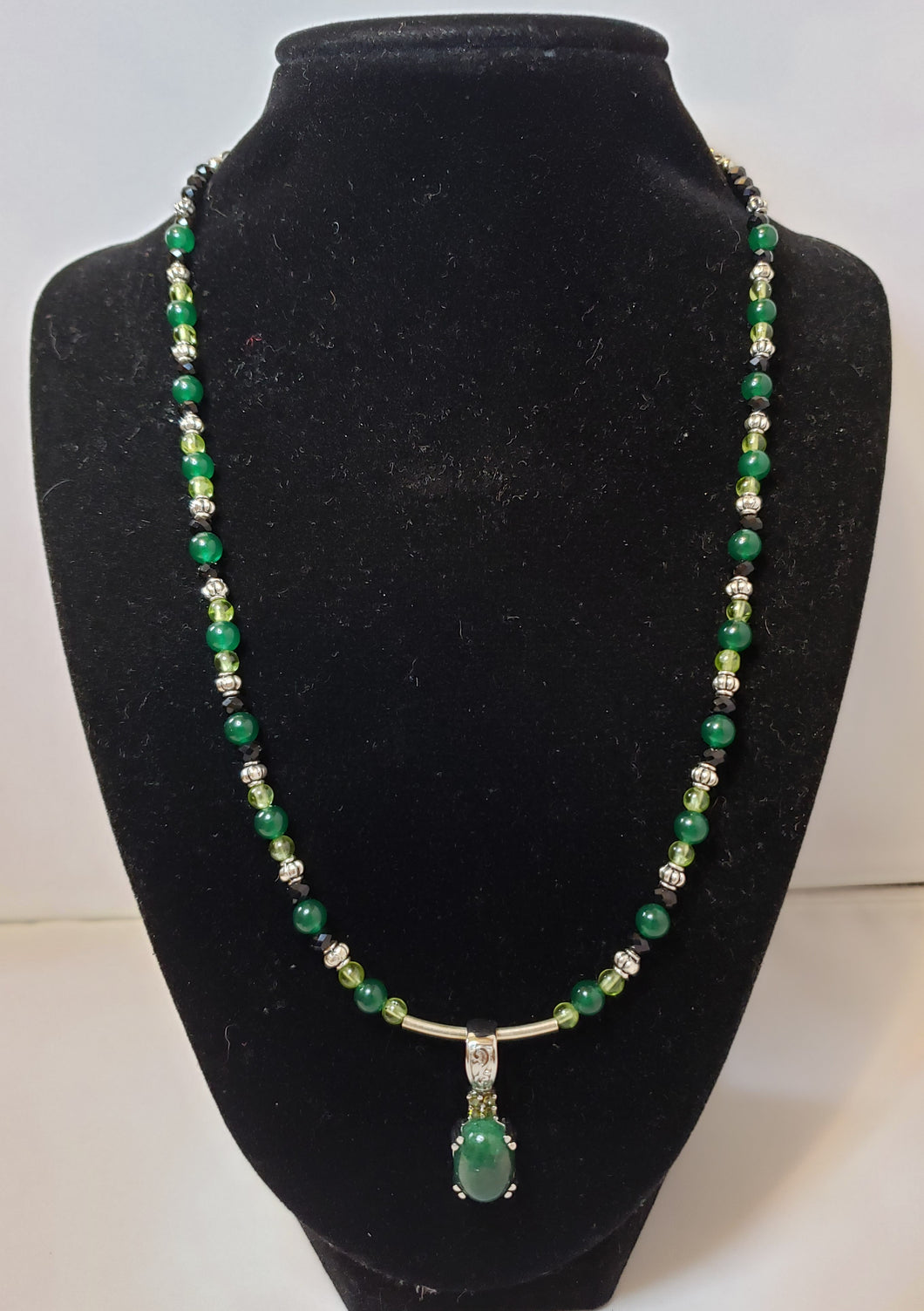 Green Agate, Rounded Peridot & Thai Black Spinel Necklace with Adventurine & Peridot Pendant. Adjustable 19.5